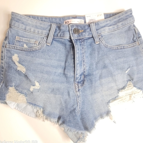 SO (GOOD FOR LIFE), light blue, distressed denim cutoff shorts. SZ 11/30. NWT. - Picture 3 of 7